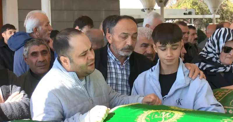 Fırtınada üzerine konteyner ev devrilmişti; toprağa verildi