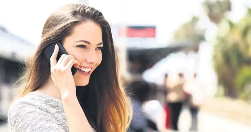 Gençlerin iletişim dili Alo yerine mesaj