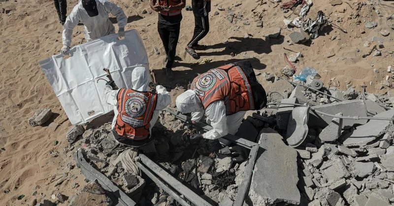 Soykırımcı İsrail in ateşkesi ihlal ederek Gazze ye düzenlediği saldırılarda ölenlerin sayısı 91’e yükseldi