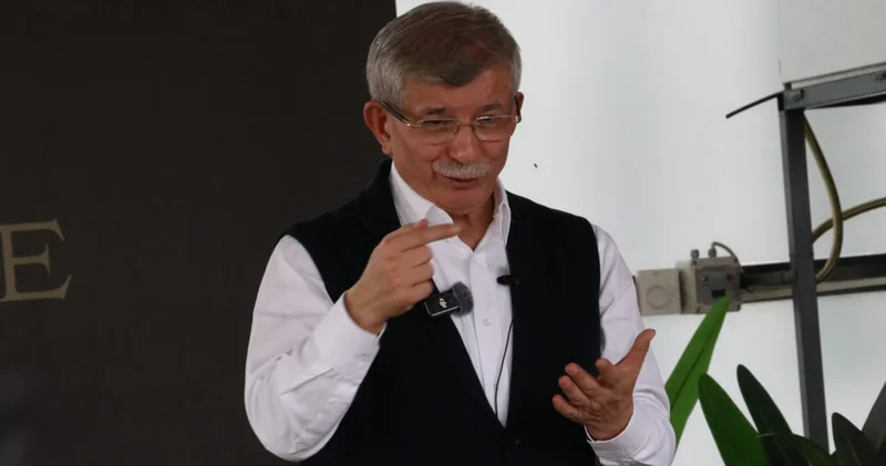 Ahmet Davutoğlu toplu iğne tartışmasını Osmanlı ya götürdü!