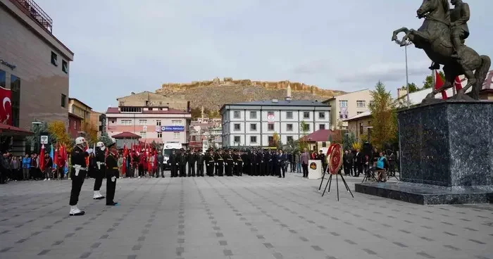 Bayburt’ta 29 Ekim kutlamaları başladı