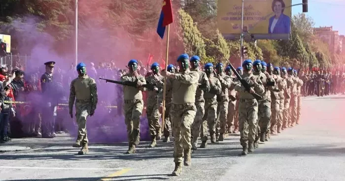 Jandarma’dan nefes kesen 29 Ekim gösterisi