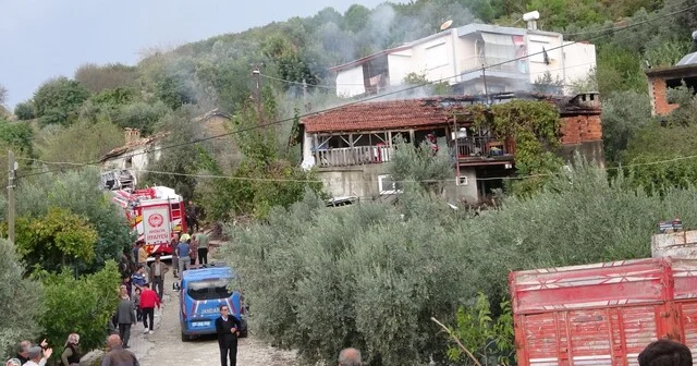 Benzin ile ocakta odun yakmak isterken evi yaktı Manavgat ta Kargir köy evi yandı, sahibi yaralandı Antalya Haber Habertürk Yerel Haberler