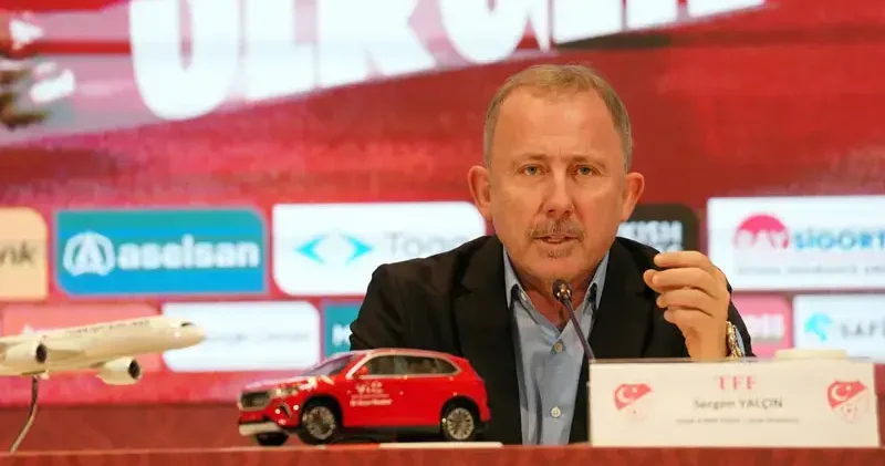 TFF: Tüm milli futbolcularımız, Sergen Yalçın ve teknik ekibinin kendileriyle yaptığı fikir alışverişinden büyük memnuniyet duyduklarını belirtmektedir