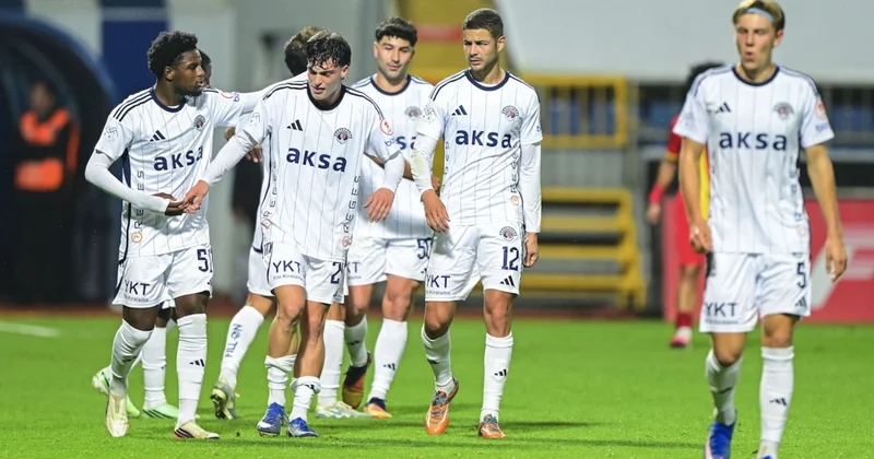 Kasımpaşa 3 golle 4. tura yükseldi Sözcü Gazetesi