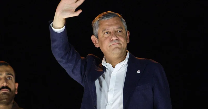 Özgür Özel e İBB için CHP ile iş birliği yapıp yapmayacağı soruldu