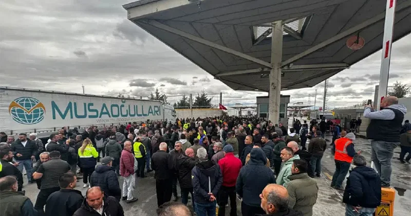 TIR şoförleri sınır kapısında Schengen vizesi için eylem yaptı Son Haberler