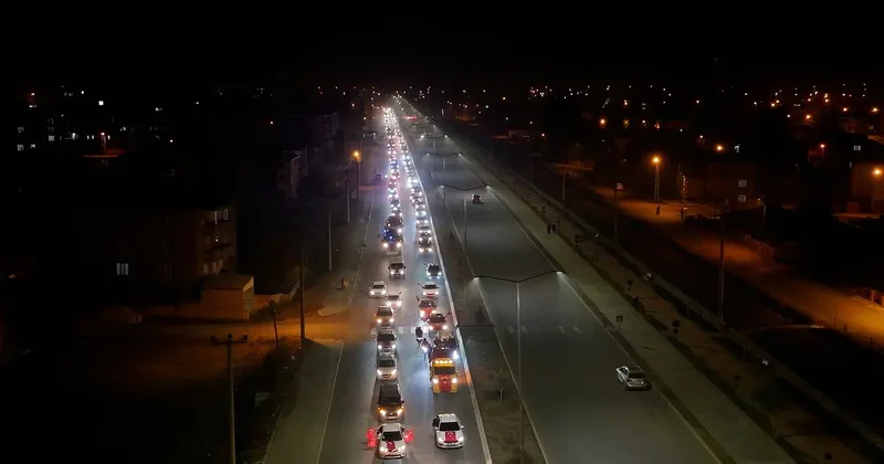 Iğdır da 1000 araçla Cumhuriyet Konvoyu düzenlendi