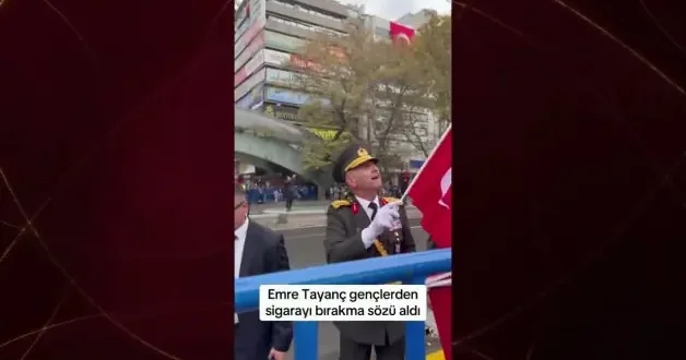 Cumhuriyet Bayramı kutlamalarında Tümgeneral Tayançtan sigara uyarısı
