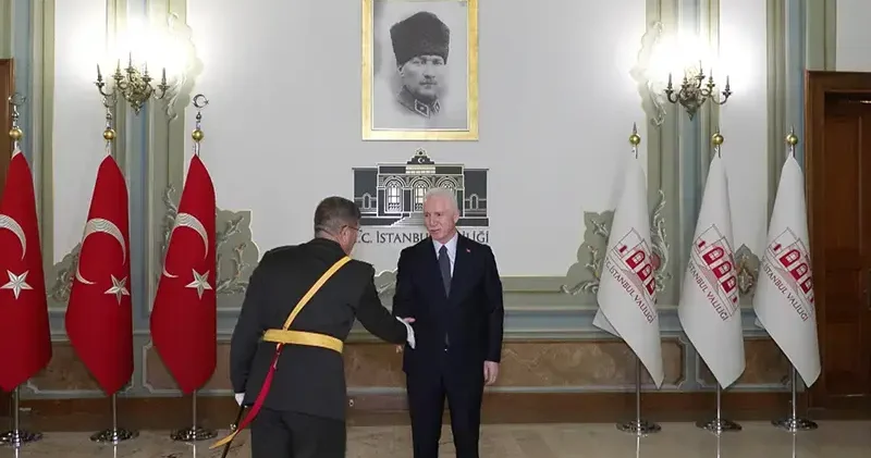 Vali Davut Gül, Cumhuriyet in 103 üncü yılı kutlamaları kapsamında tebrikleri kabul etti