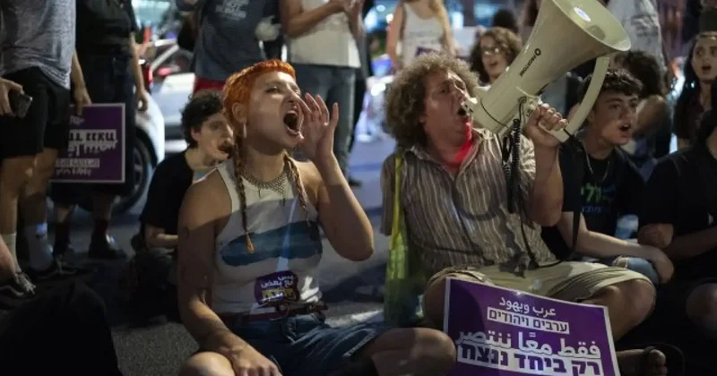 Sandık sonrası sokak depremi! İsrail de koalisyon pazarlığı sokağa taştı!