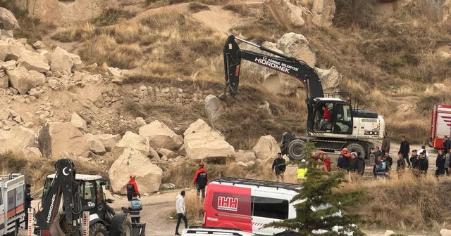 GÜNCELLEME Nevşehir de peribacasından kopan kaya parçalarının altında kalan 2 kişi hayatını kaybetti Kayseri Son Dakika Haberleri Habertürk Yerel Haberler