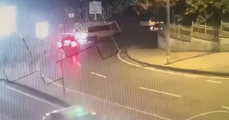 Taksim de kaza sonrası gasp! Son dakika haberleri