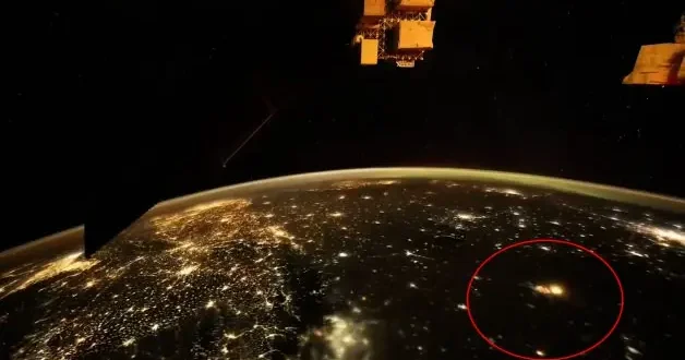 Astronotlar kaydetti: Rusya nın Kiev i bombaladığı anlar uzay kamerasında!