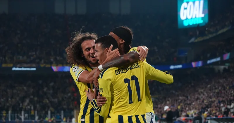 Fenerbahçe nin 27,3 milyon euro verdiği yıldız, ayrılığın eşiğinde Sözcü Gazetesi