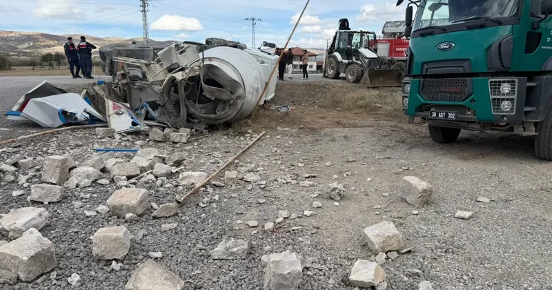 Yozgat’ta devrilen mikser metrelerce sürüklendi