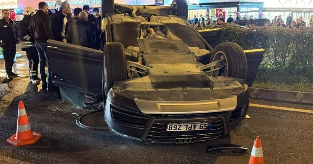 Otomobil, park halindeki araçlara çarpıp takla attı; 2 yaralı Tekirdağ Haber Habertürk Yerel Haberler