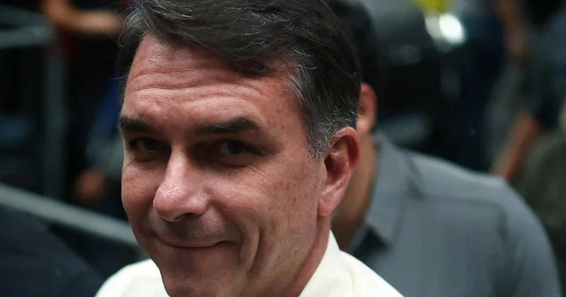 Brezilyalı Senatör: Bolsonaro nun ülkeyi terk etmesinden haberimiz yoktu