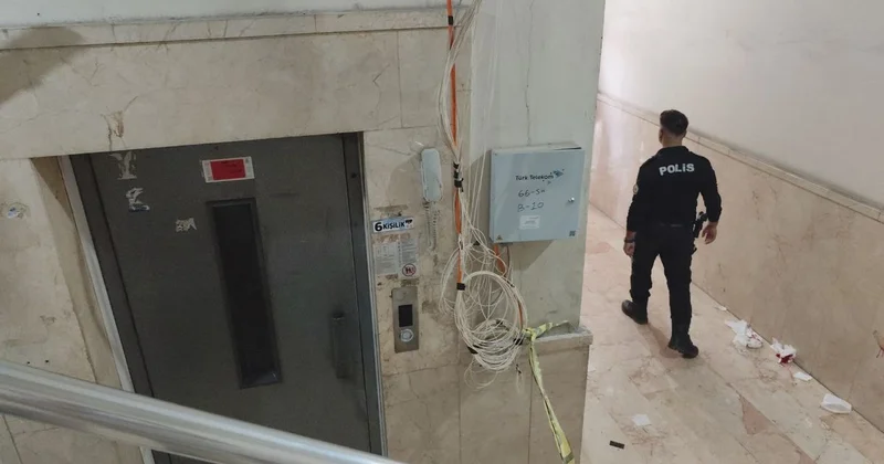 Bakım sırasında dehşet! Asansör halatı koptu, 2 işçi kabinle düştü