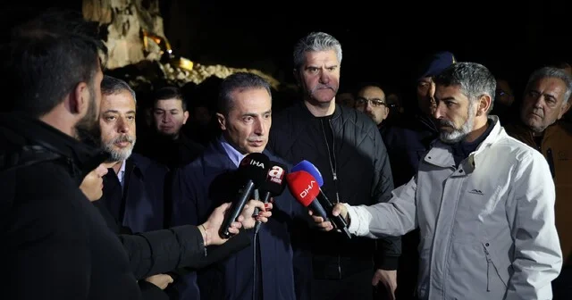 Nevşehir Valisi Kök açıkladı: 2 si Türk 1 i turist 3 kişinin cansız bedeni çıkarıldı Nevşehir Haber Habertürk Yerel Haberler