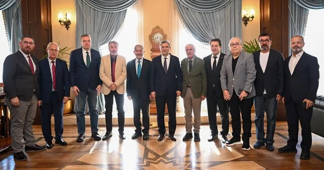 Anadolu Turizm Gazetecileri Derneği kuruldu: Turizmin gücü Anadolu ya yayılıyor 7 bölgeden gazeteciler birleşti: Anadolu Turizm Gazetecileri Derneği faaliyete başladı Erzurum Haber Habertürk Yerel Haberler