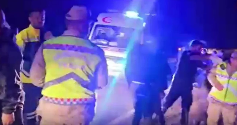 İşçileri taşıyan otobüs devrildi: 17 yaralı