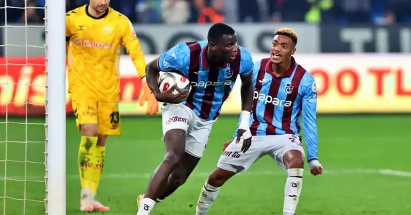 Fırtına ikinci yarıda esti! Dev golcü sahnede