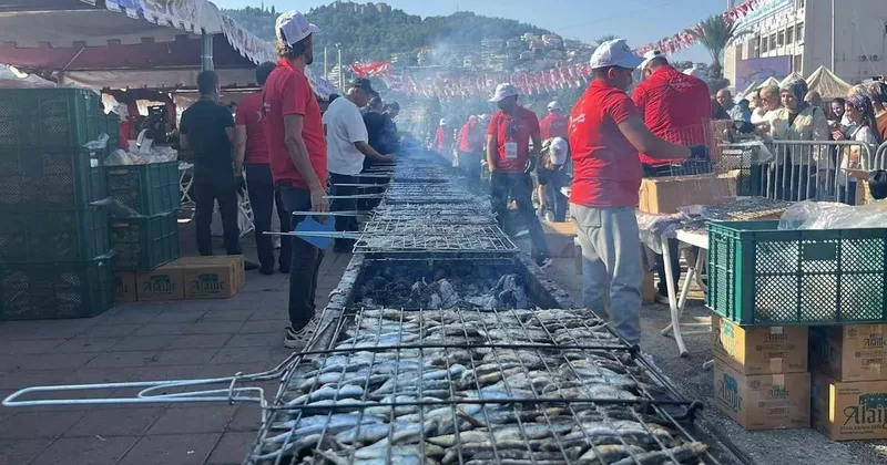 Alanya’da geleneksel hamsi festivali başladı 7 ton hamsi ücretsiz dağıtılacak