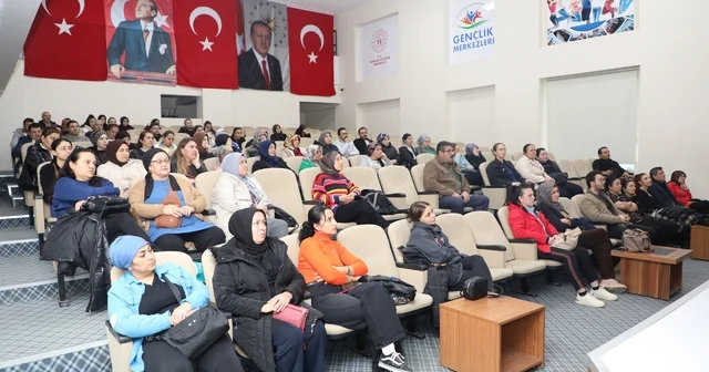 Uşak ta kantin çalışanlarına hijyen eğitimi verildi Uşak Haberleri