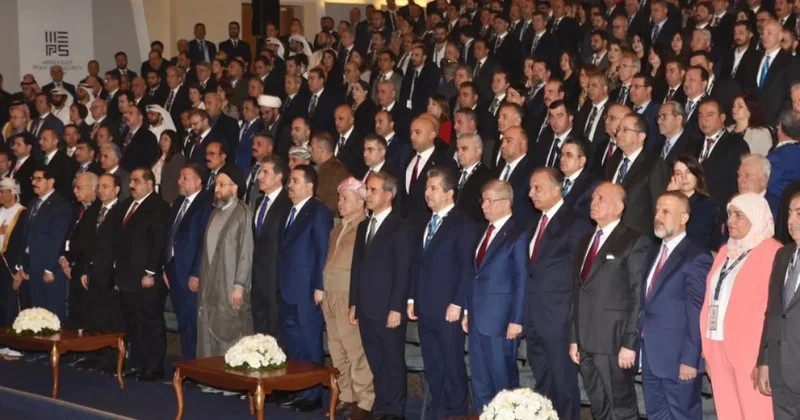 Serok Ahmet, Kürt marşı çalınırken ayağa kalktı Sözcü Gazetesi