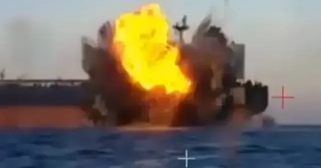 Karadeniz deki geminin vurulma anı ortaya çıktı VİDEO İZLE