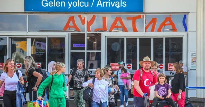 Antalya ya tatile gelen İngiliz ve Polonyalı turist sayısı arttı
