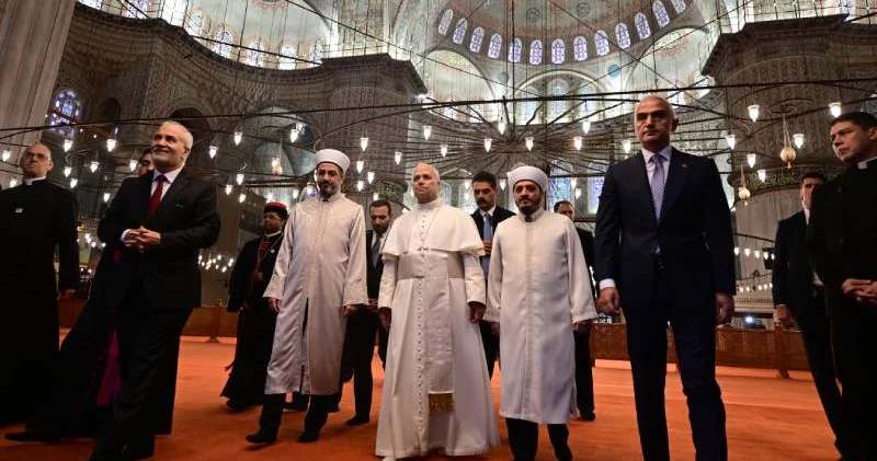 Papa, Sultanahmet Camii den sonra Mor Efrem Süryani Kilisesi ni ziyaret etti Agos