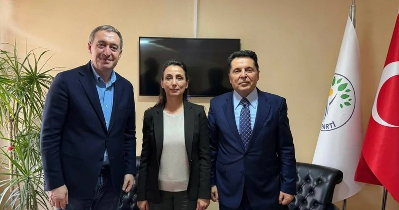 Ahmet Özer: Cumhuriyeti barış ve demokrasi ile mutlaka buluşturacağız