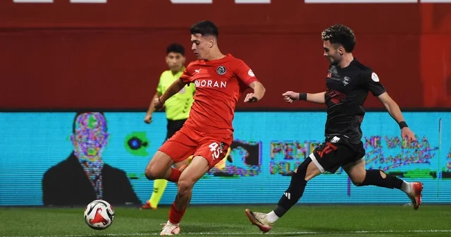 Manisa FK son dakikalarda kaybetti Manisa Haberleri