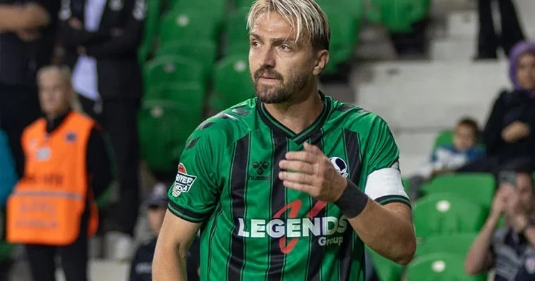 Caner Erkin den bir kırmızı kart daha: Bu sezon 3. kez...