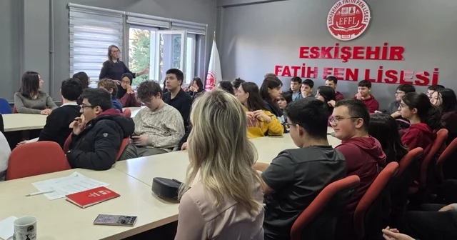 Dijital Farkındalık ve Siber Güvenlik eğitimi gerçekleştirildi Eskişehir Haberleri