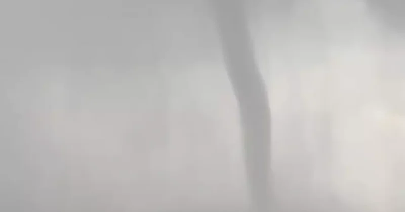 Marmaris ta görüldü! Dev hortum görenleri şaşırttı!