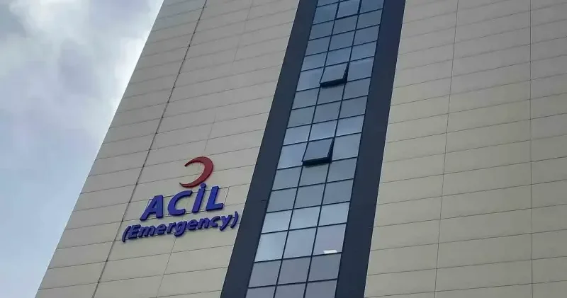 Özel okulda 33 öğrenci ve bir öğretmen öğle yemeği sonrası hastanelik oldu Burdur Haberleri