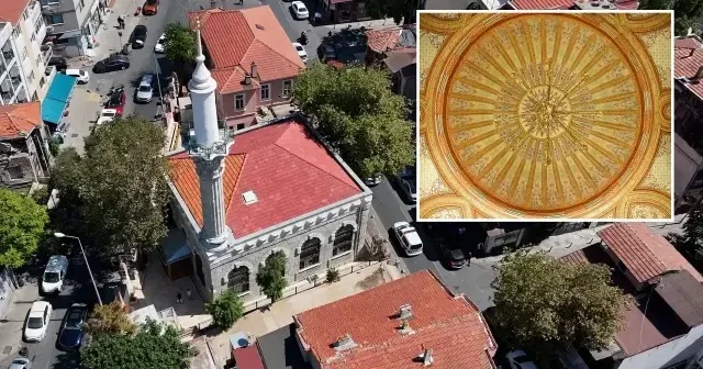 Kabe ölçülerinde yapılmış cami VİDEO İZLE