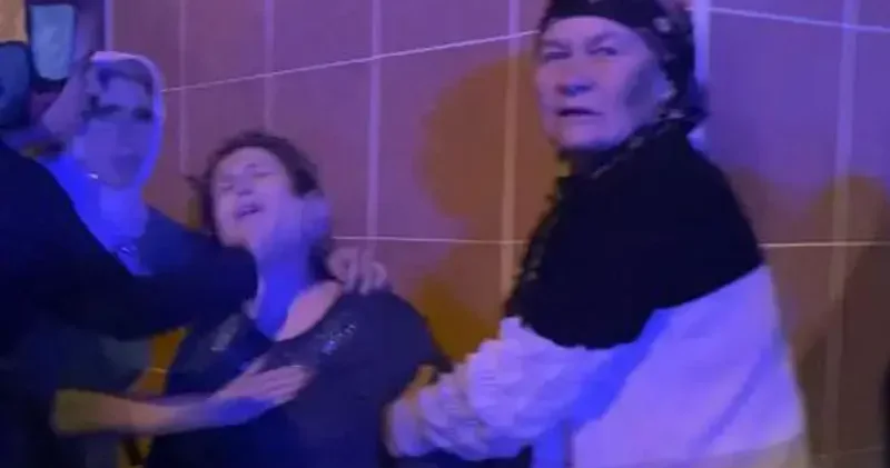 Alaşehir’de evinin yandığını görüp, baygınlık geçirdi