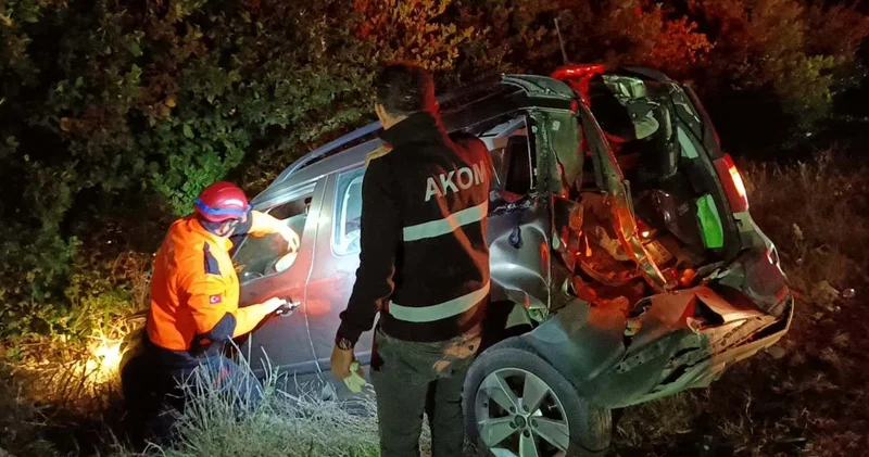 Adana da talihsiz kaza: Önce traktör ardından kamyon çarptı! Otomobil sürücüsünün durumu ağır