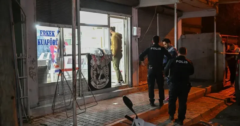 Berberde çıkan silahlı kavgada kan aktı Adana Haberleri