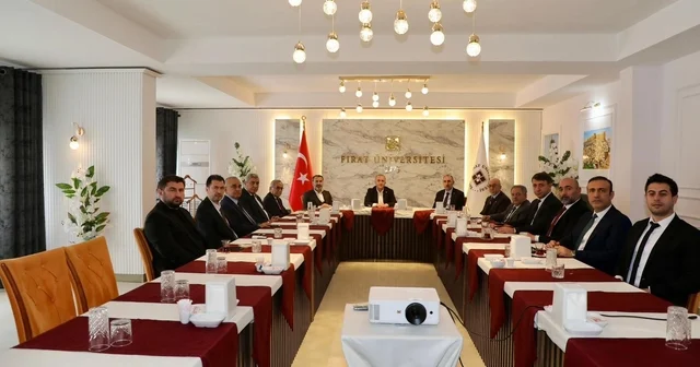 Fırat Üniversitesi paydaşları ile bir araya geldi Elazığ Haberleri