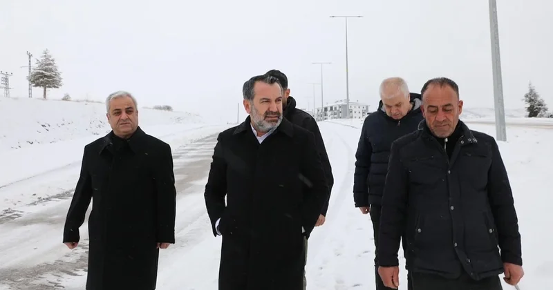 Selde görünmeyen AKP’li başkan, karda şov yaptı Sözcü Gazetesi