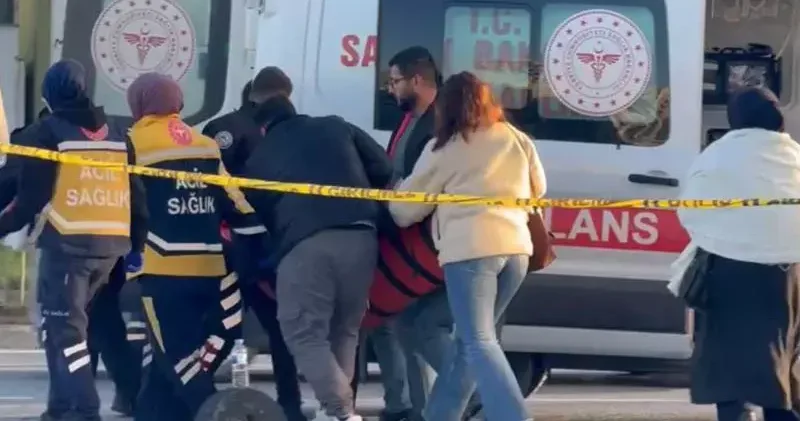 Sultangazi de takip ettiği çocuğa silahla ateş ederken yolda yürüyen kişiyi vurdu