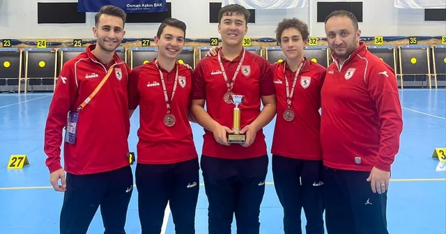 Samsunspor sporcusu okçulukta Türkiye rekoru kırdı Samsun Haberleri