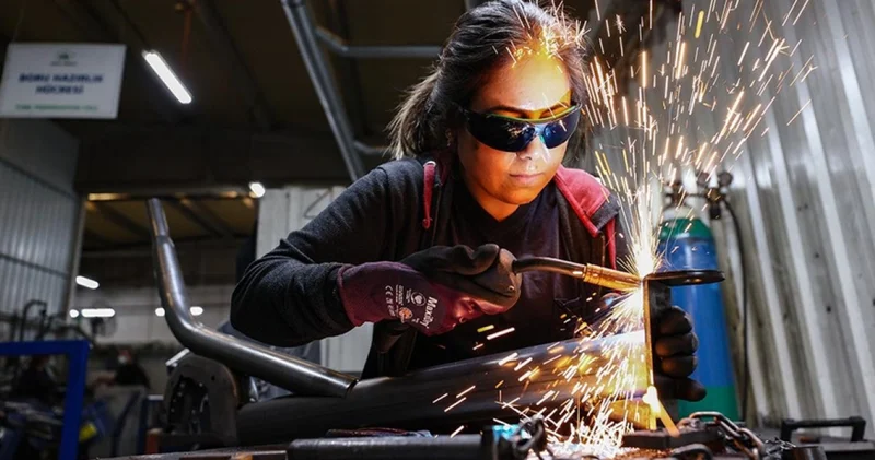 Genç ve kadın istihdam teşviki uzatıldı Sosyal Güvenlik Haberleri