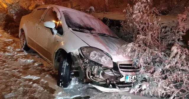 Kaygan zeminde kontrolü kaybedip kazaya neden oldu: 3 ü çocuk 7 kişi yaralandı Bursa Haberleri