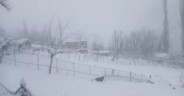 Batman haberleri Batman da kar hayatı felç etti: 300’ün üzerinde köy ve mezra yolu kapandı 29 Aralık 2025